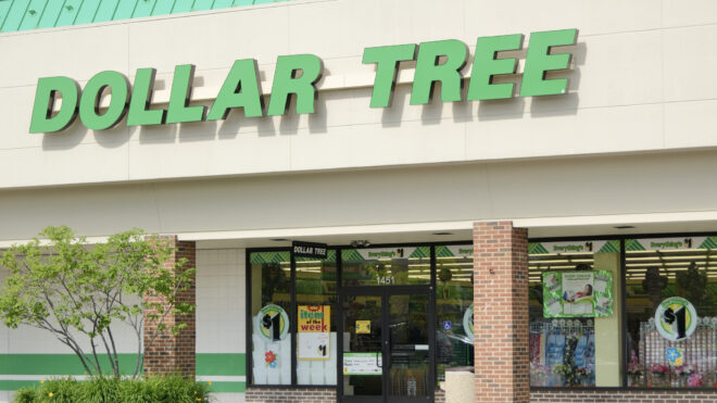 iStock-458943537 Dollar Tree store