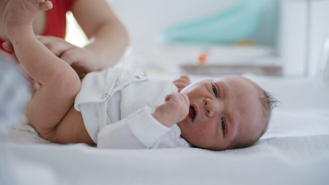 baby diaper change