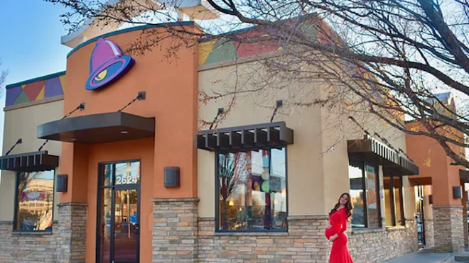 taco bell maternity photos