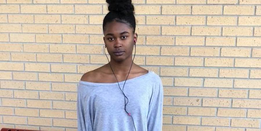 girl kicked off school bus for inappropriate outfit