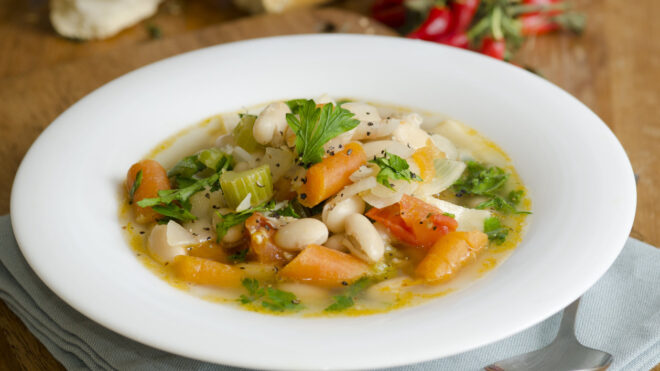 crock pot cannellini bean soup