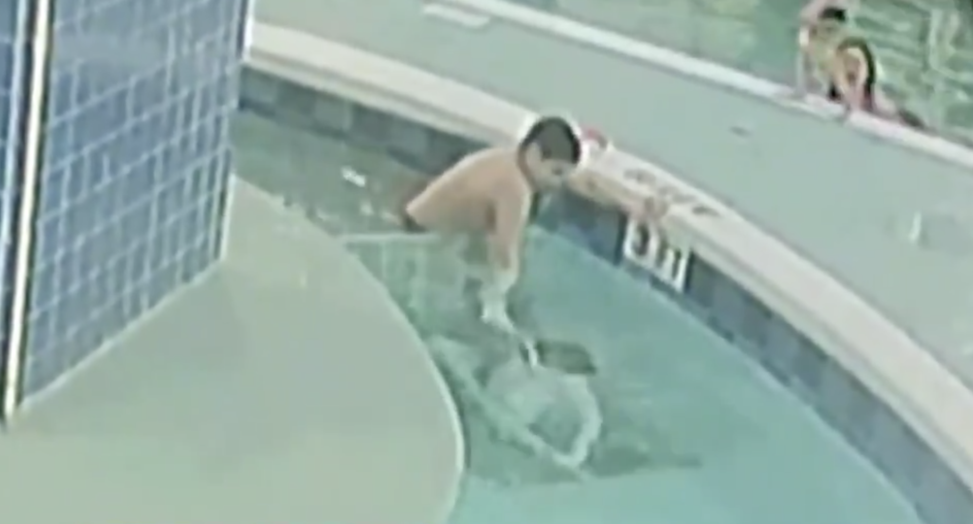 boy trapped under water for 8 minutes