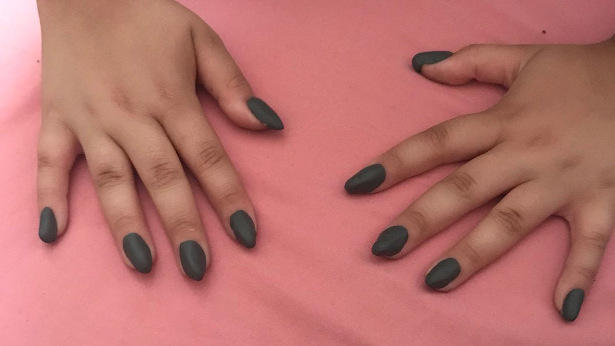 viral clay nails