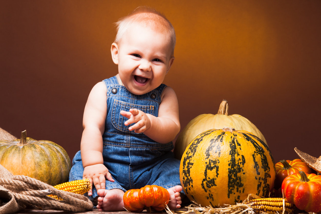 baby with squash