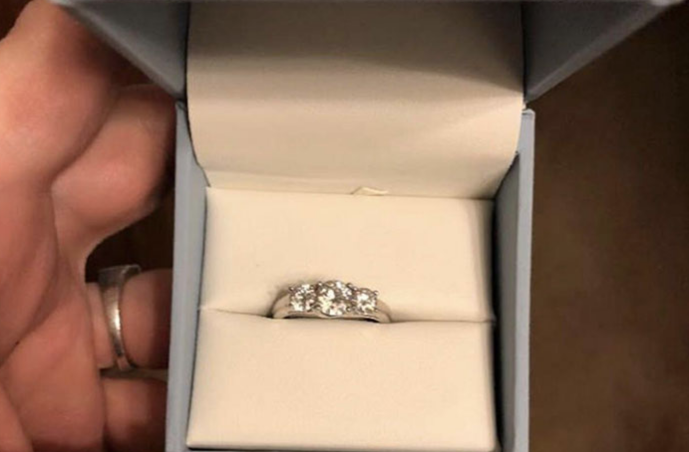 woman posts ring in ring shaming group