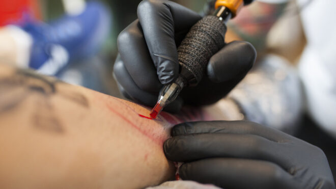 man gets cheating tattoo