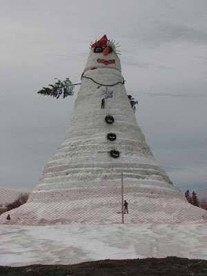 12 Incredible Snow Creations to Make With Your Kids - 6