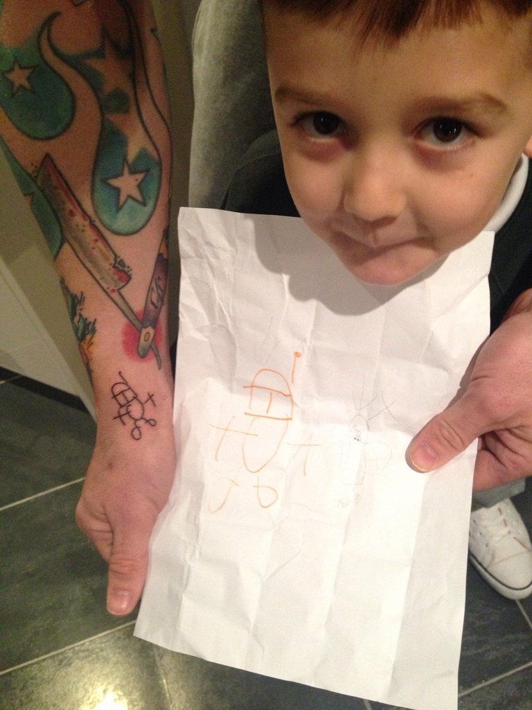 19 Awesome Pieces of Kid Art Parents Have Tattooed on Their Bodies - 15