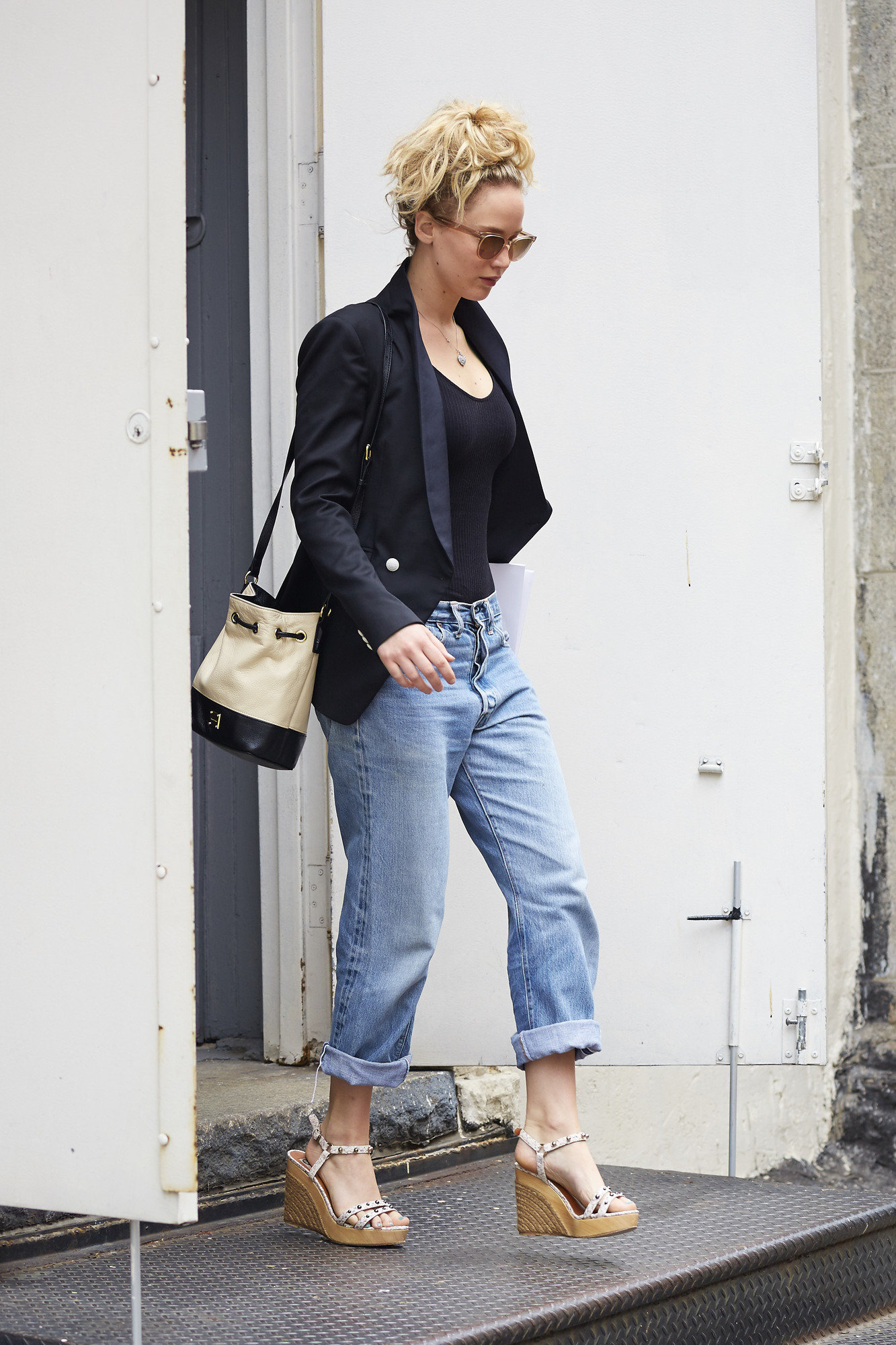 15 Ways to Wear Boyfriend Jeans   Look Seriously Cool  PHOTOS  - 81