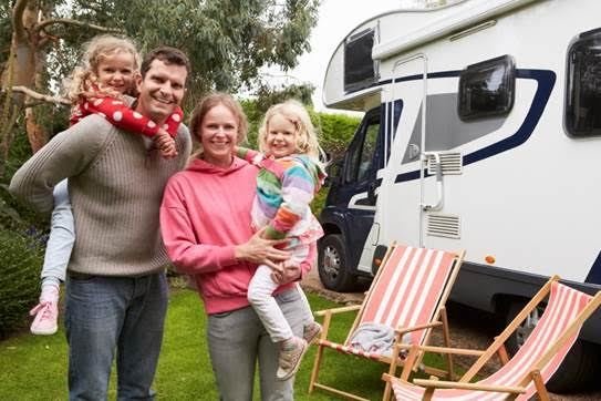 10 Sly Ways Parents Have Sneaked Sex on a Family Camping Trip - 8