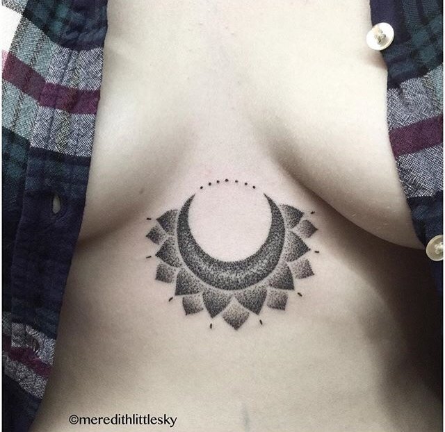 20 Stunning Sternum Tattoos - 35