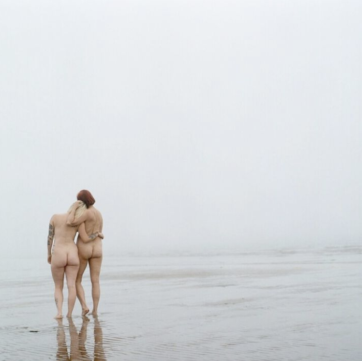 These 1 001 Photos of Naked Female Butts Aren t Sexual - 80