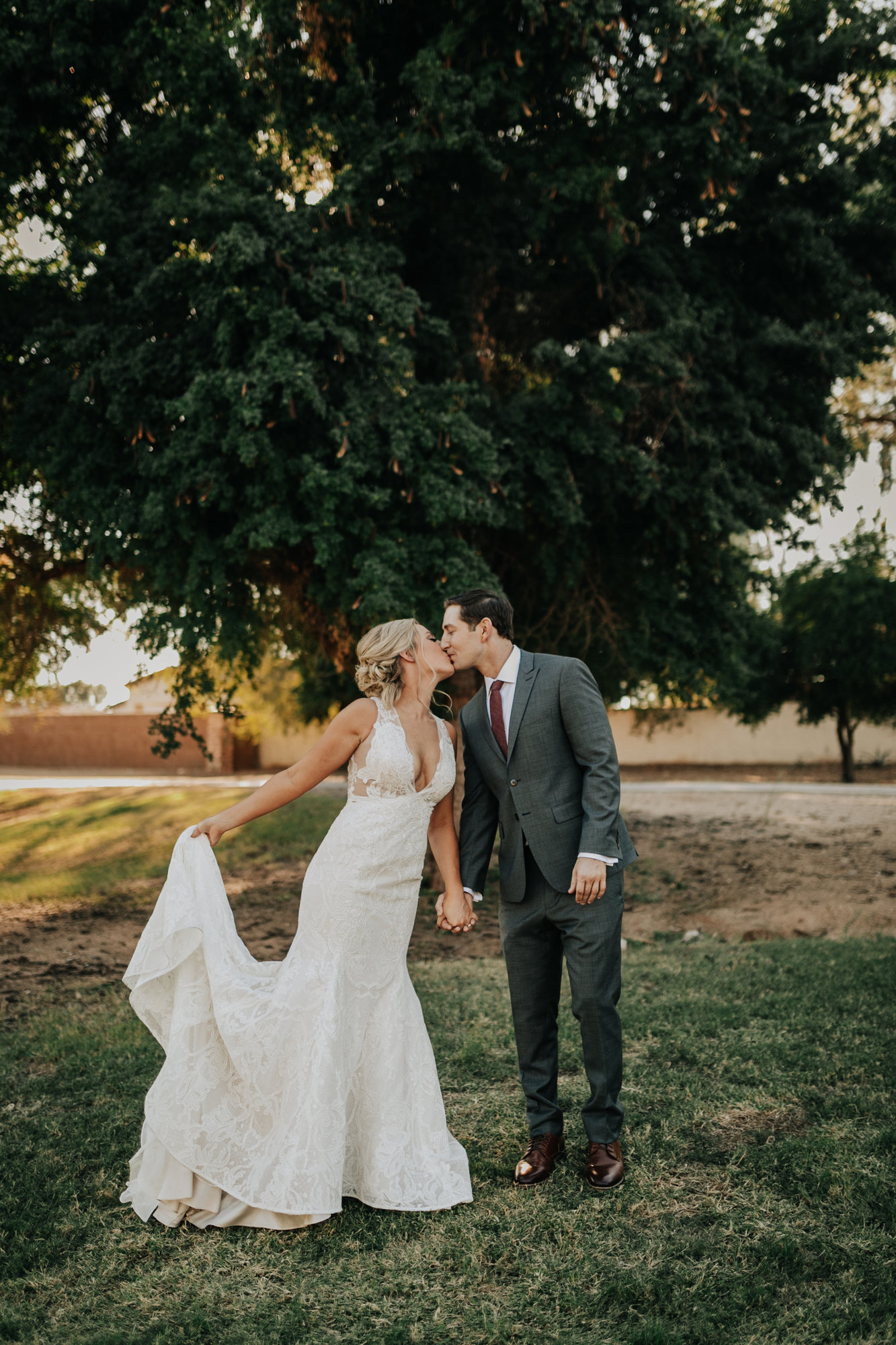 Bride Plays Hilarious Prank on Her Groom During First Look - 10