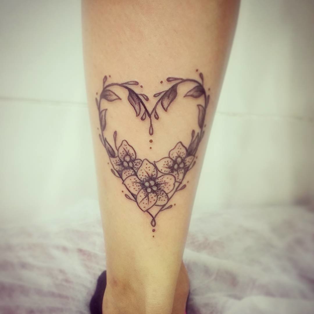 40 Heartfelt Tattoos That Make Us Want to Fall in Love - 89