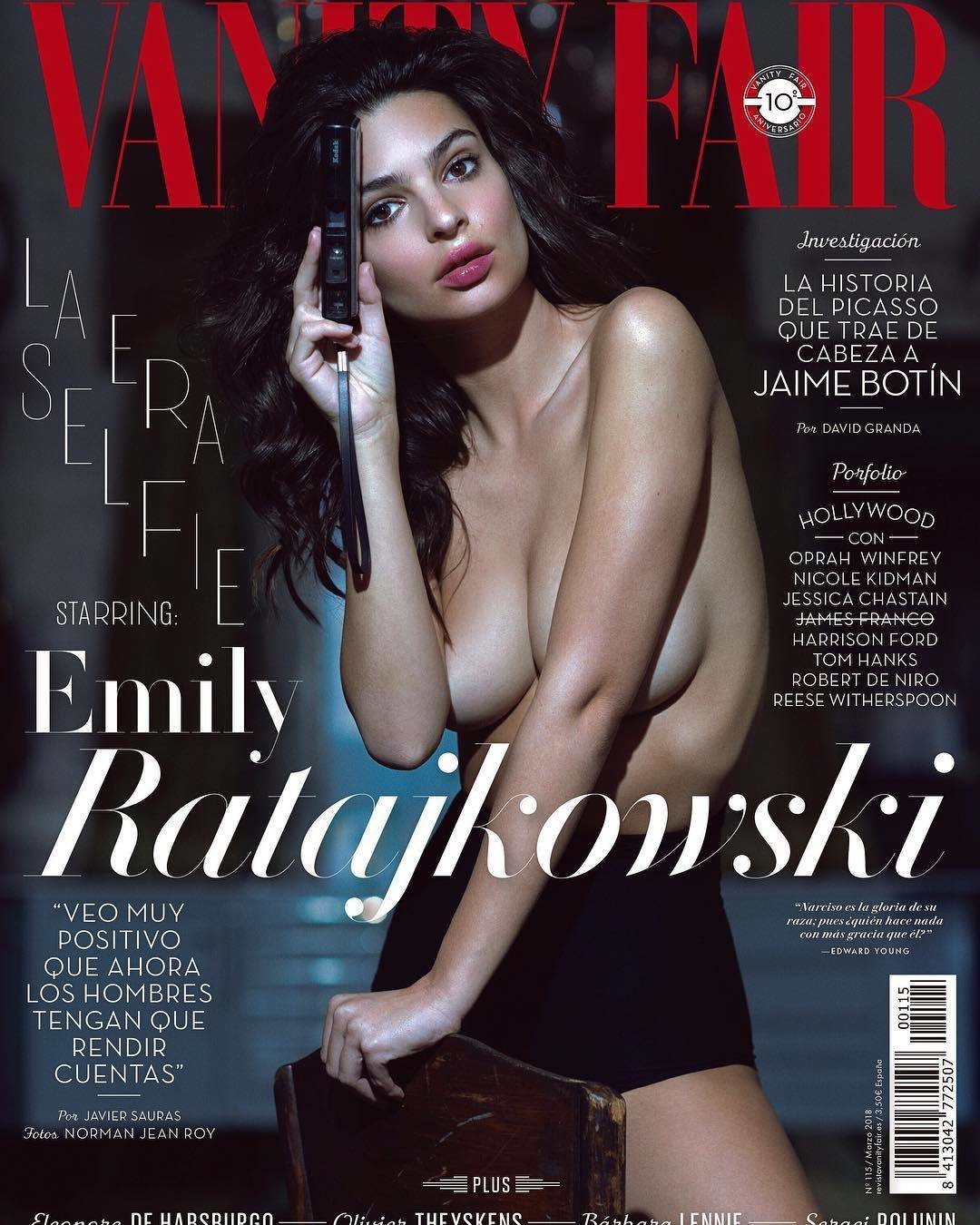 56 of Emily Ratajkowski s most naked Instagrams - 26