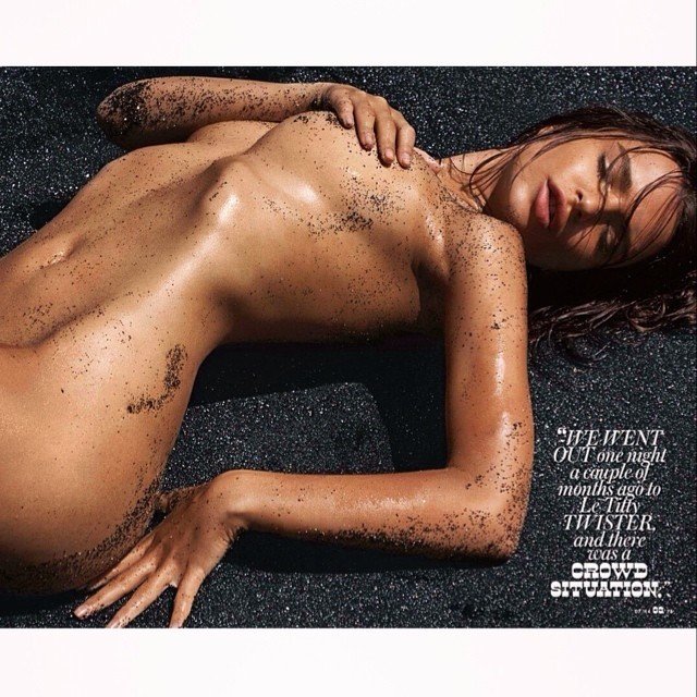 56 of Emily Ratajkowski s most naked Instagrams - 22