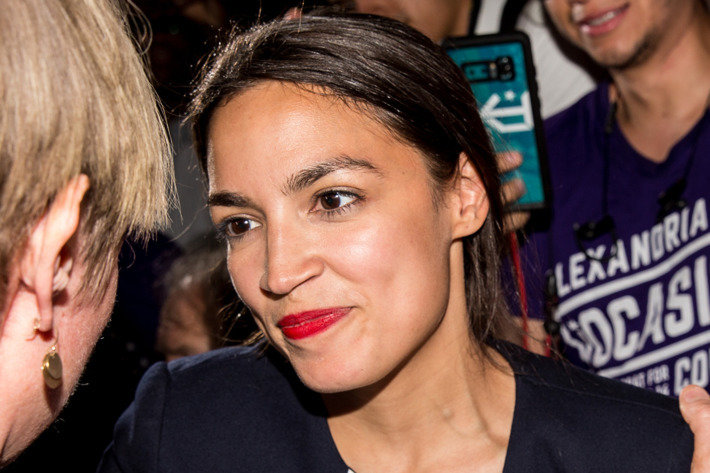 Stila s Beso lipstick is sold out due to Alexandria Ocasio Cortez - 74