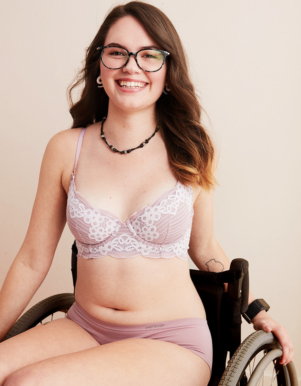 Aerie s diverse new model lineup is getting a standing ovation - 41
