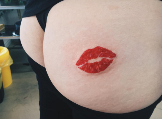 16 cheeky butt tattoos that will give you new booty goals - 60