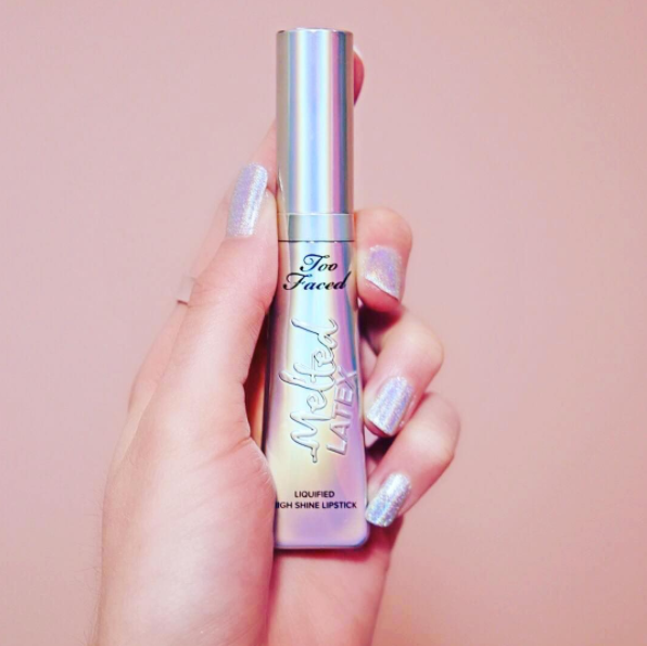 15 photos that prove holographic makeup isn t real - 14