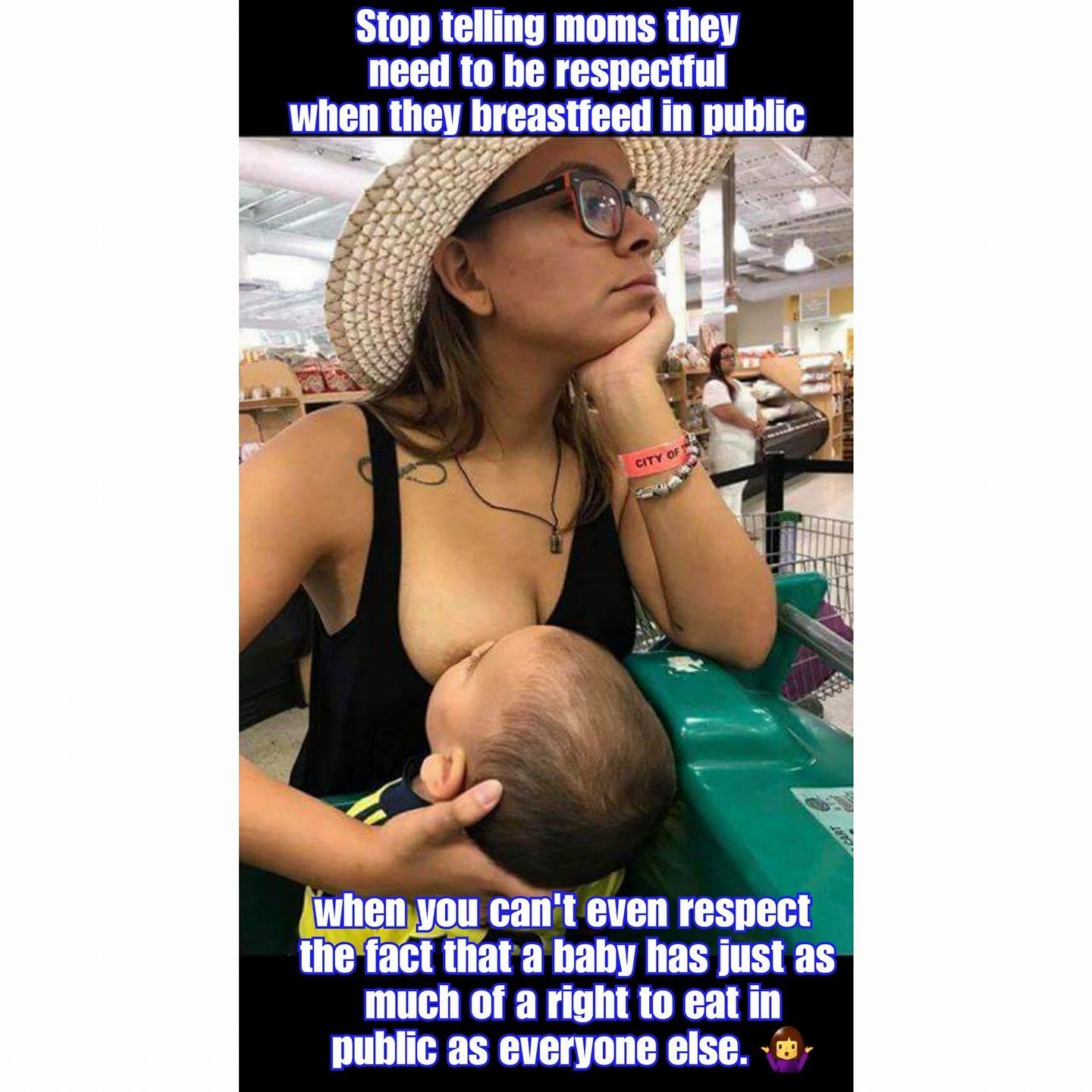 mom breastfeeding in public