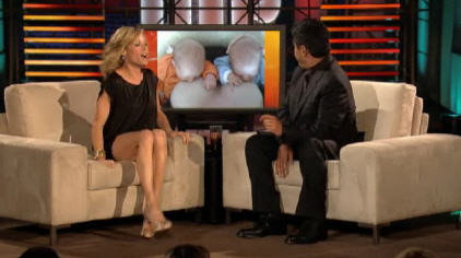julie bowen breastfeeding twins