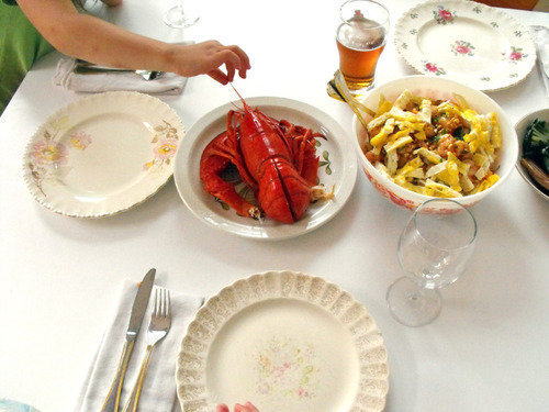 table setting mismatched china
