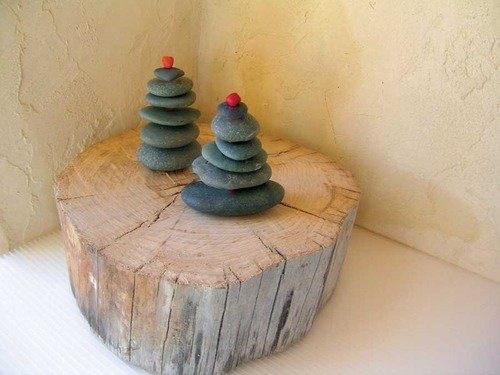 rock christmas tree