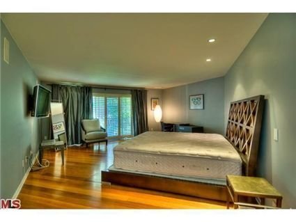 mattress bedroom John Mayer