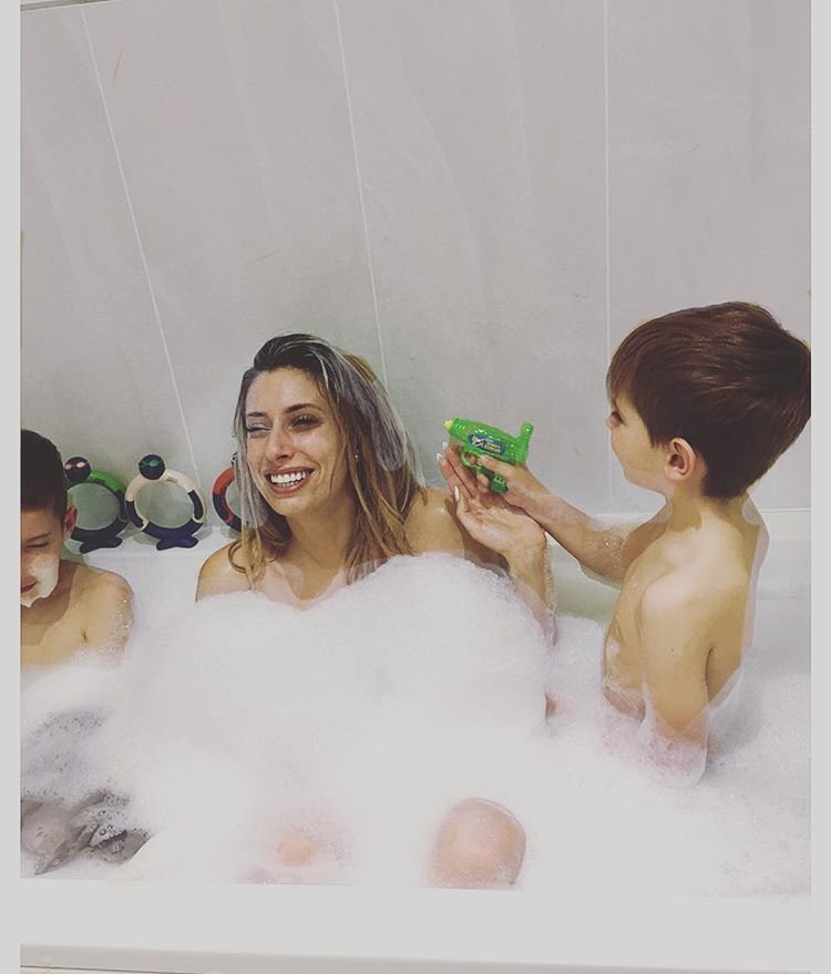 Mom Defends Taking a Bath With Her Boys - 95