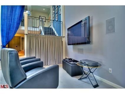 john mayer TV room