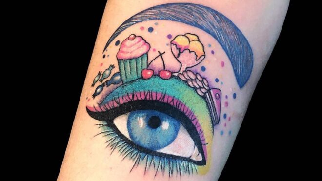 eye tattoo