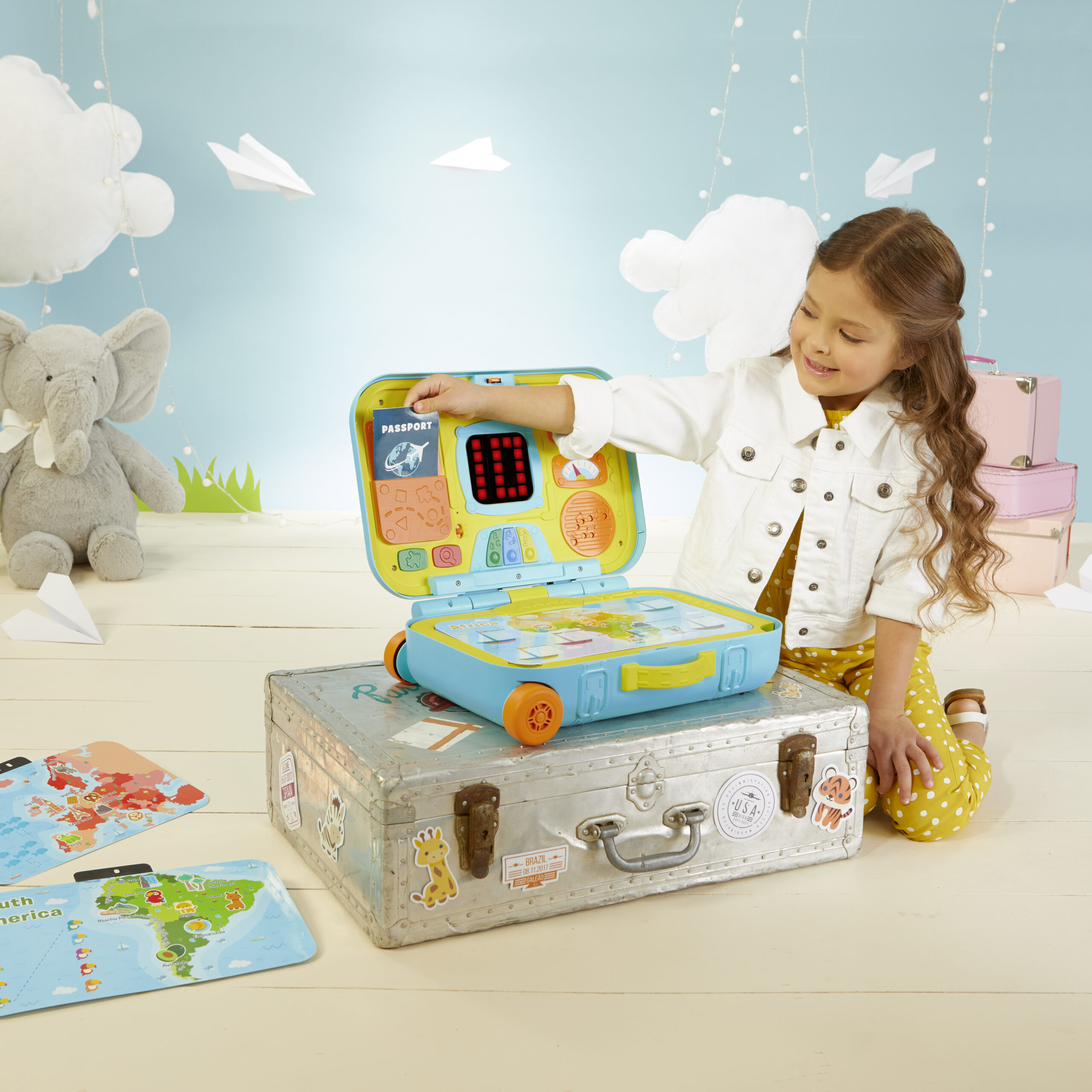 657641_Learning_Activity_Suitcase_FMA_0385__1.jpg