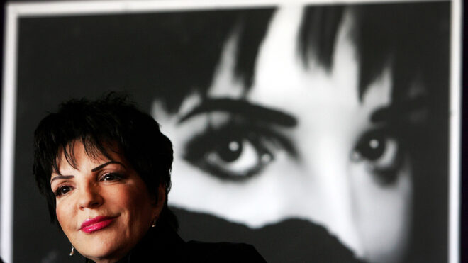 BOOK LIZA MINNELLI
