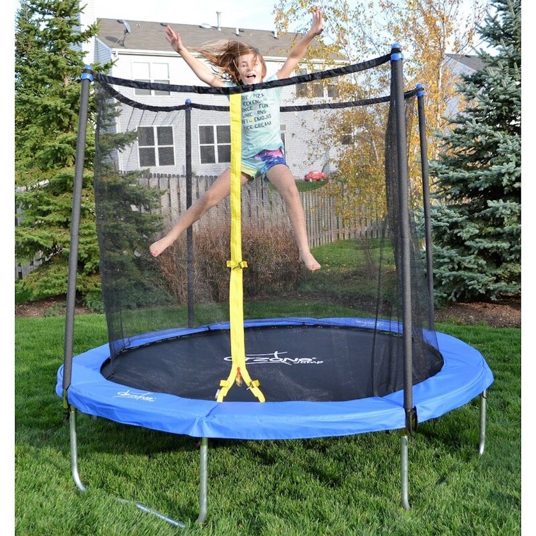 Backyard_8_Round_Trampoline_with.jpeg