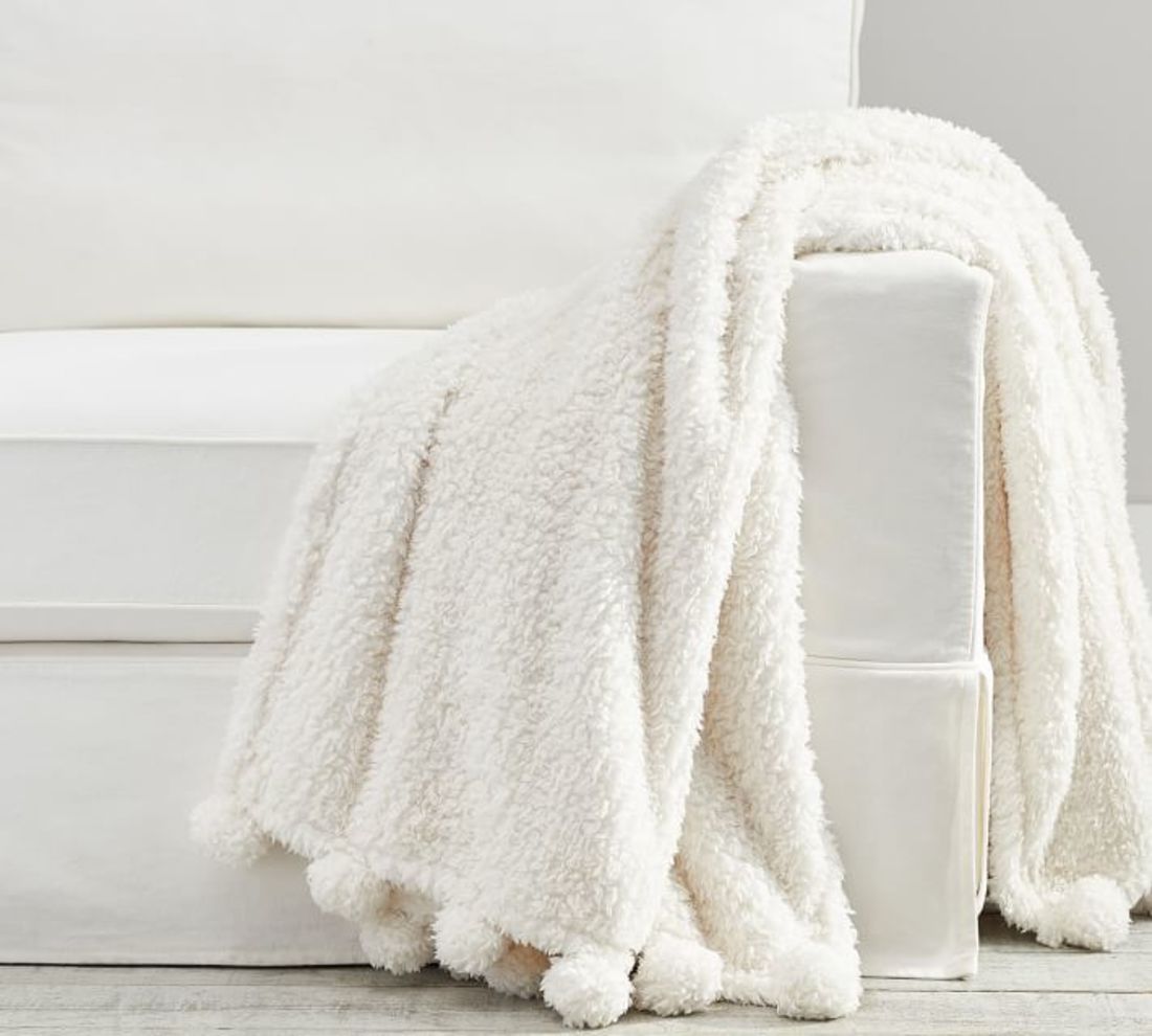 Cozy_Pom_Pom_Sherpa_Throw.jpg