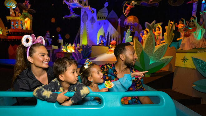 chrissy teigen john legen disneyland
