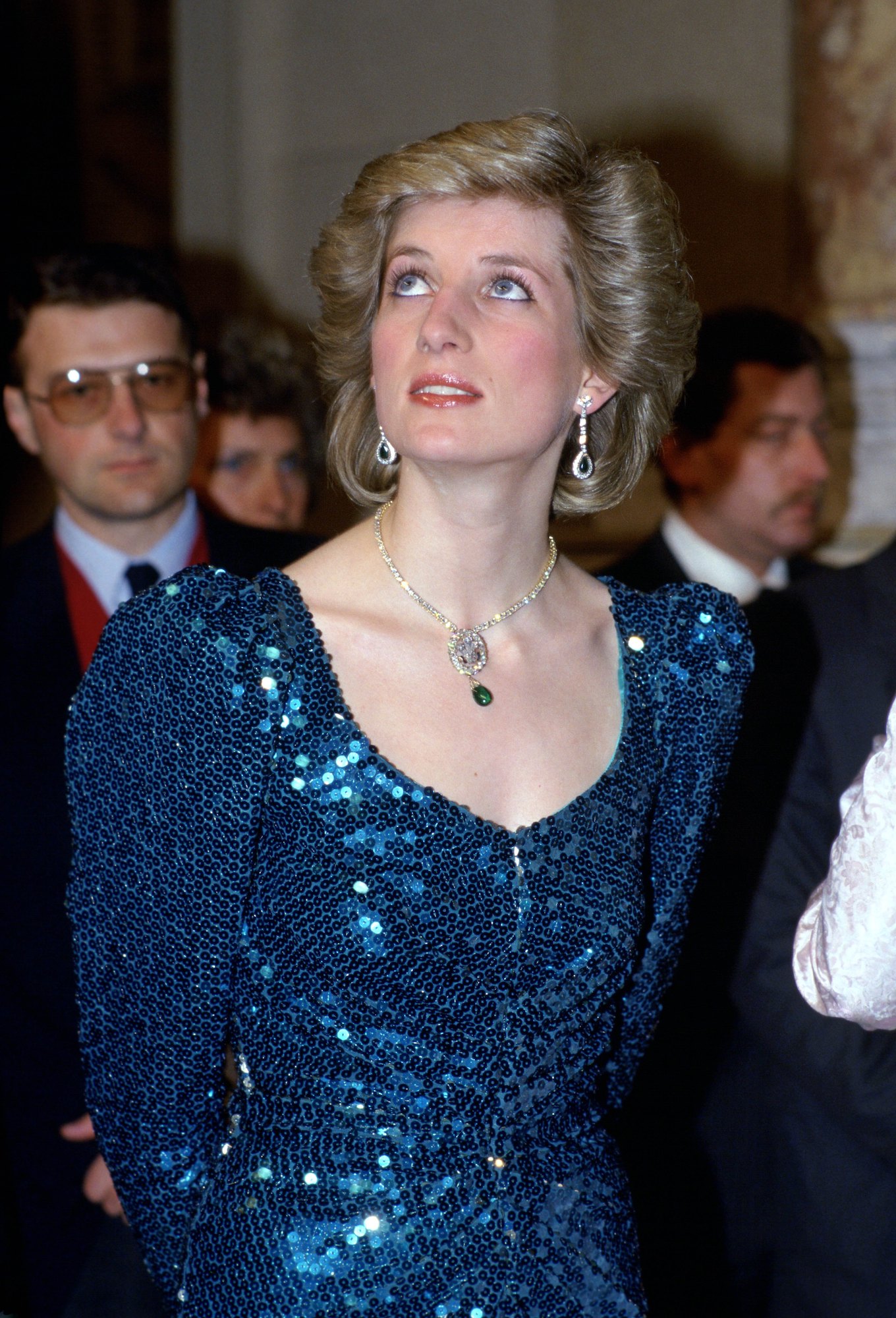 Princess Diana attends a gala at the Vienna Burgh Theatre du