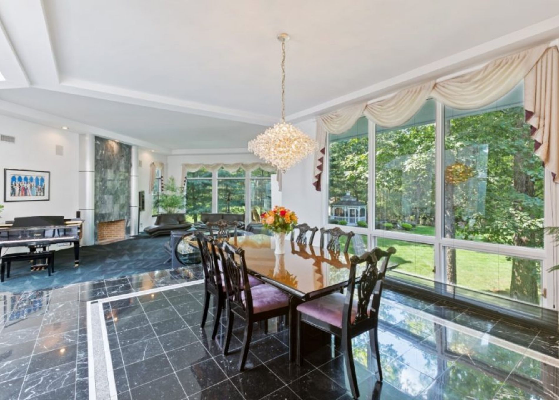 Gloria_Gaynor_New_Jersey_Home__4.jpg