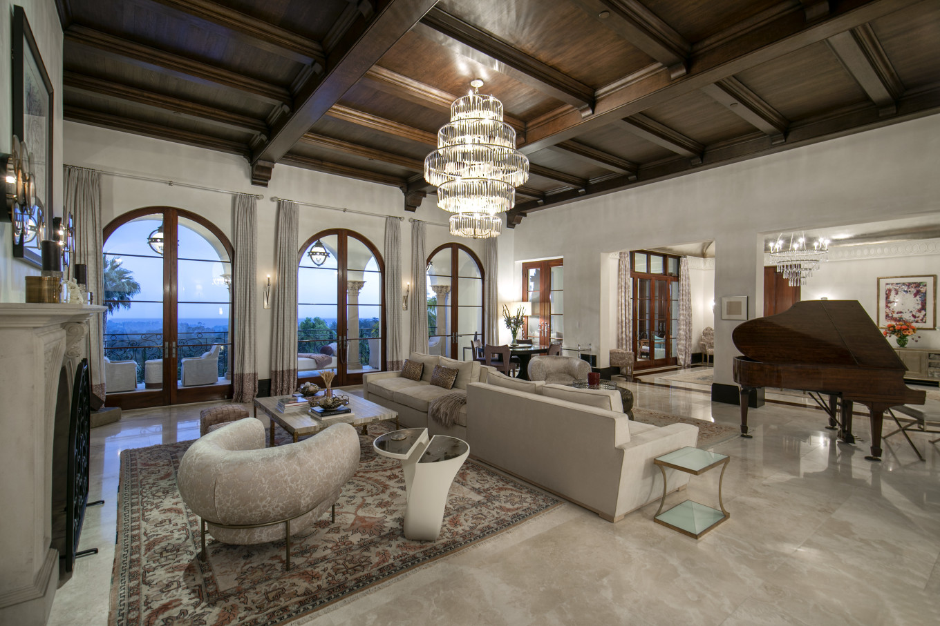 Living_room_twilight.jpg
