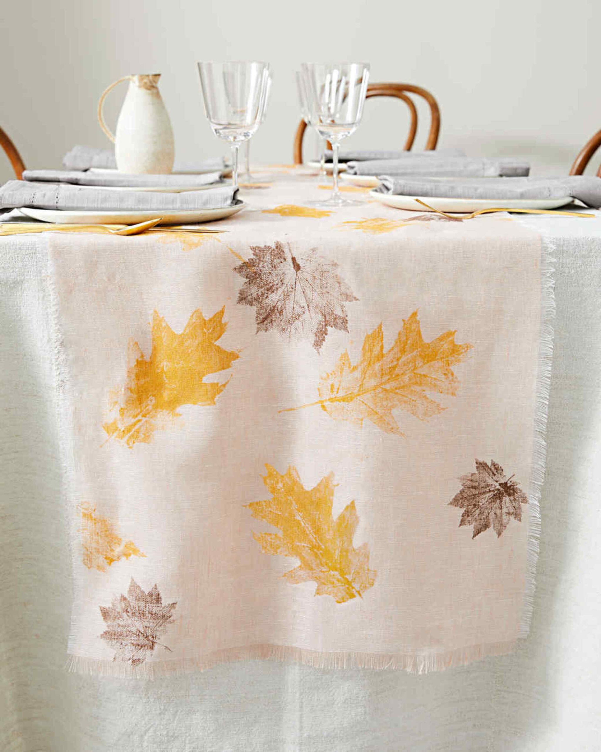 Martha_Stewart_Leaf_Table_Runner-1.jpeg