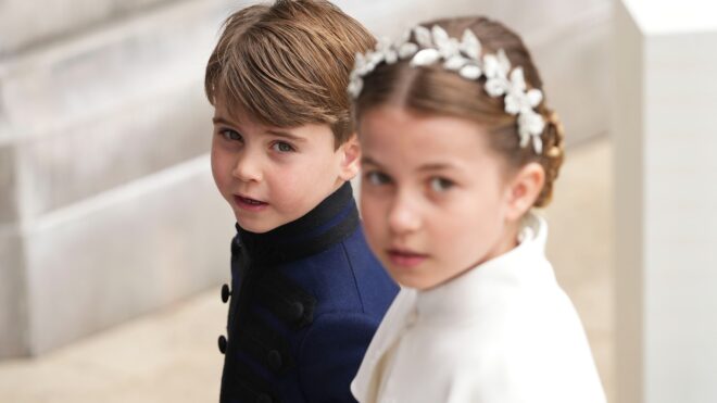 Princess Charlotte and Prince Louis at coronation