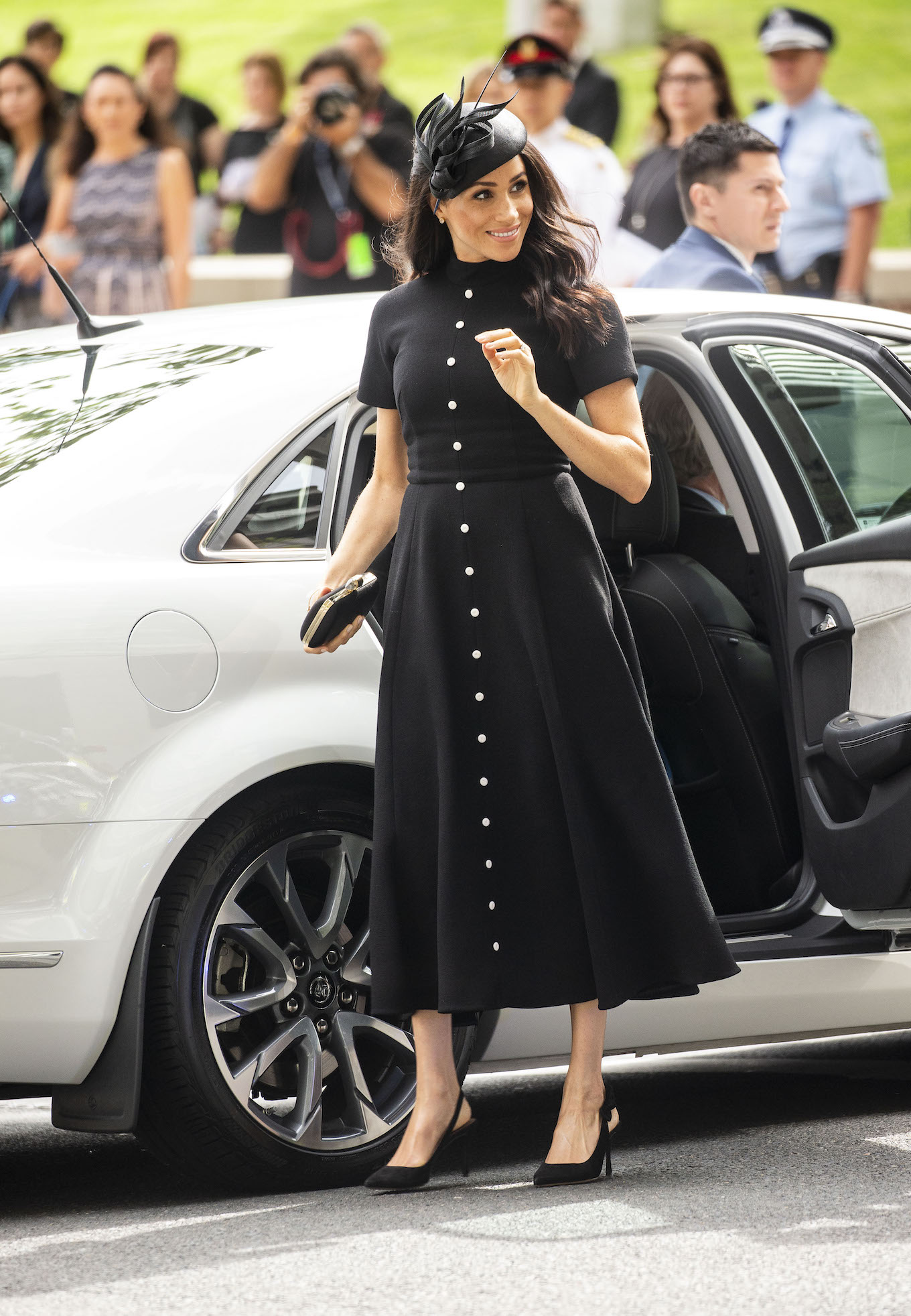 *NO MAIL ONLINE* The Duke and Duchess of Sussex, Prince Harry and Meghan Markle, arrive at the Anzac memorial in Sydney.