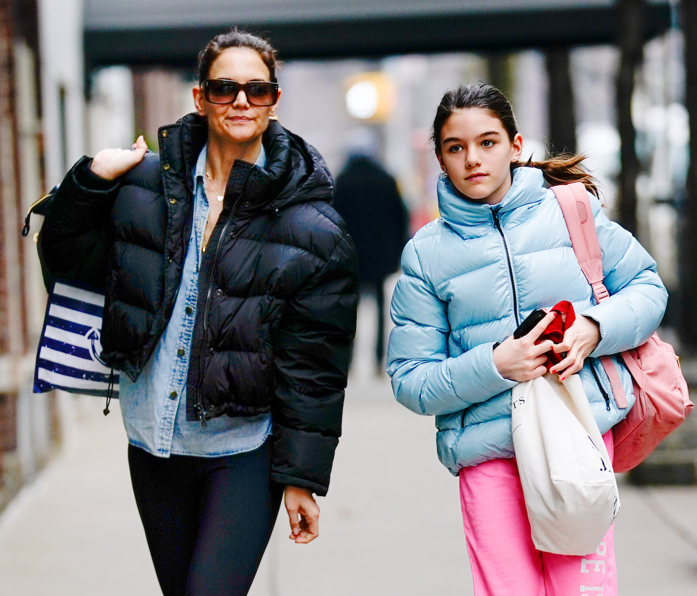 Katie Holmes And Look-A-Like Daughter Suri Cruise Out And About In New York Visiting Suri's Friend Katie Holmes And Look-A-Like Daughter Suri Cruise Out And About In New York Visiting Suri's Friend