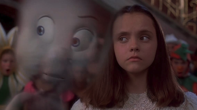 Christina Ricci and Malachi Pearson in Casper