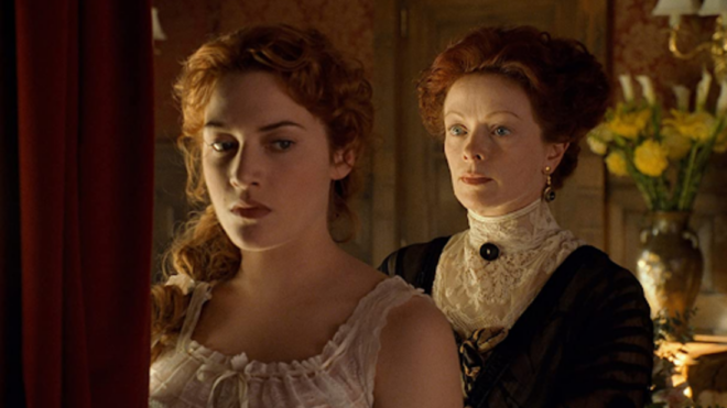 Kate Winslet and Frances Fisher