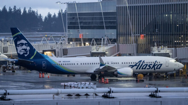 US-NEWS-ALASKA-AIRLINES-FLIGHT-ARREST-GET