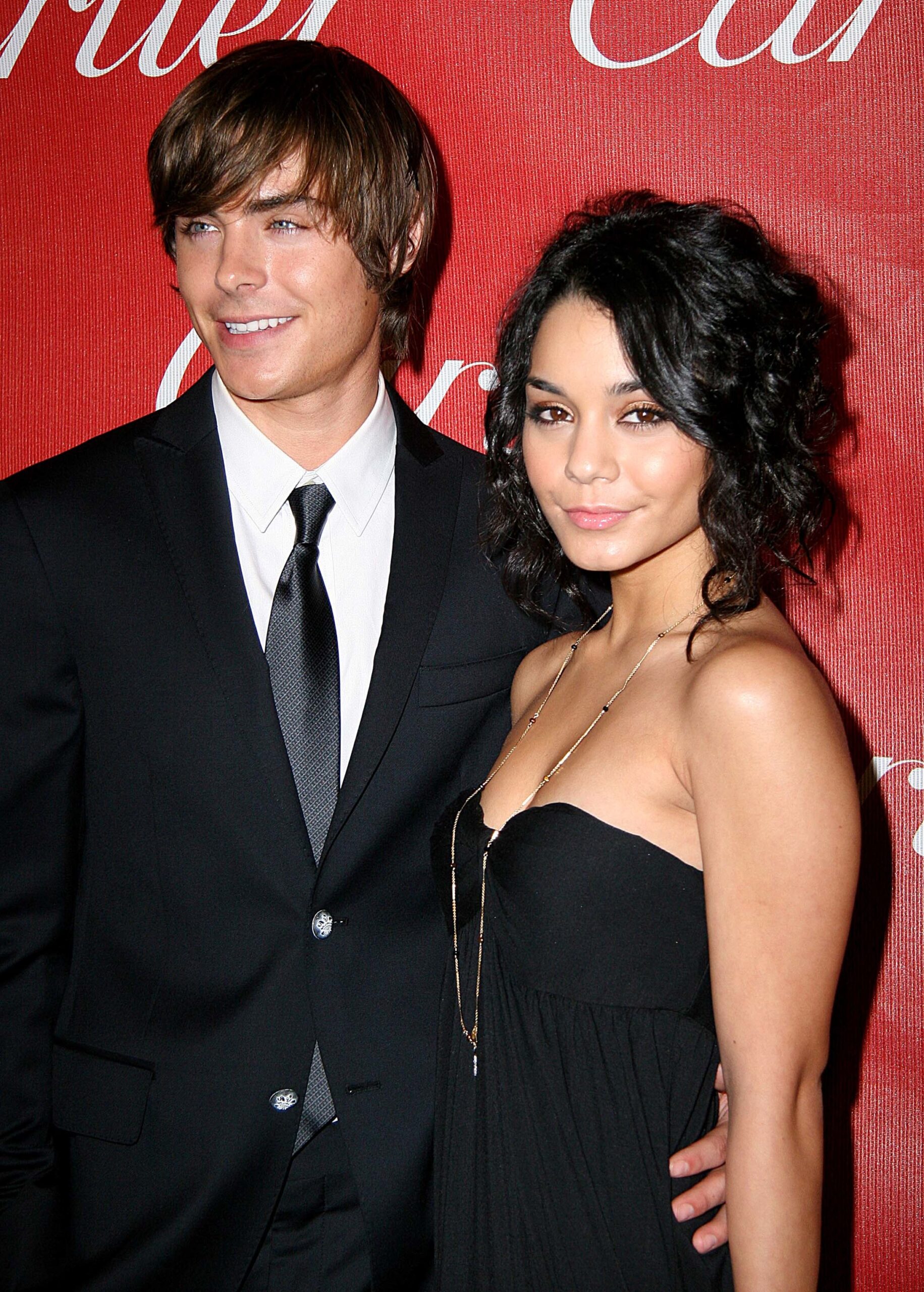 Vanessa_Hudgens_and_Zac_Efron-3.jpg