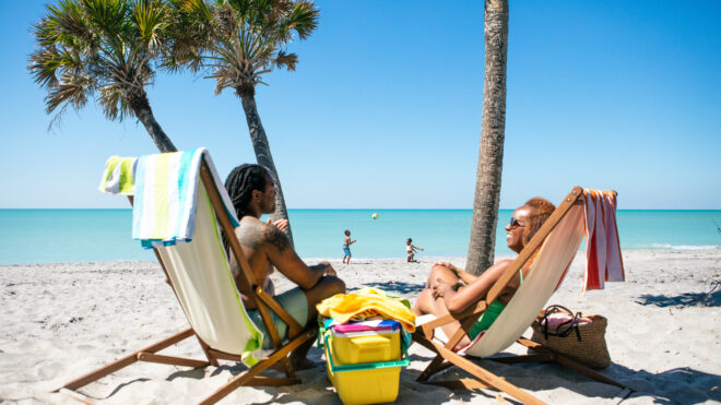 Venice - Caspersen Beach - Beach Family - 12 - 2022 (Spark)