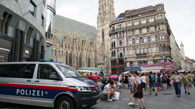 WORLD-NEWS-MUS-SWIFT-VIENNA-PLOT-GET